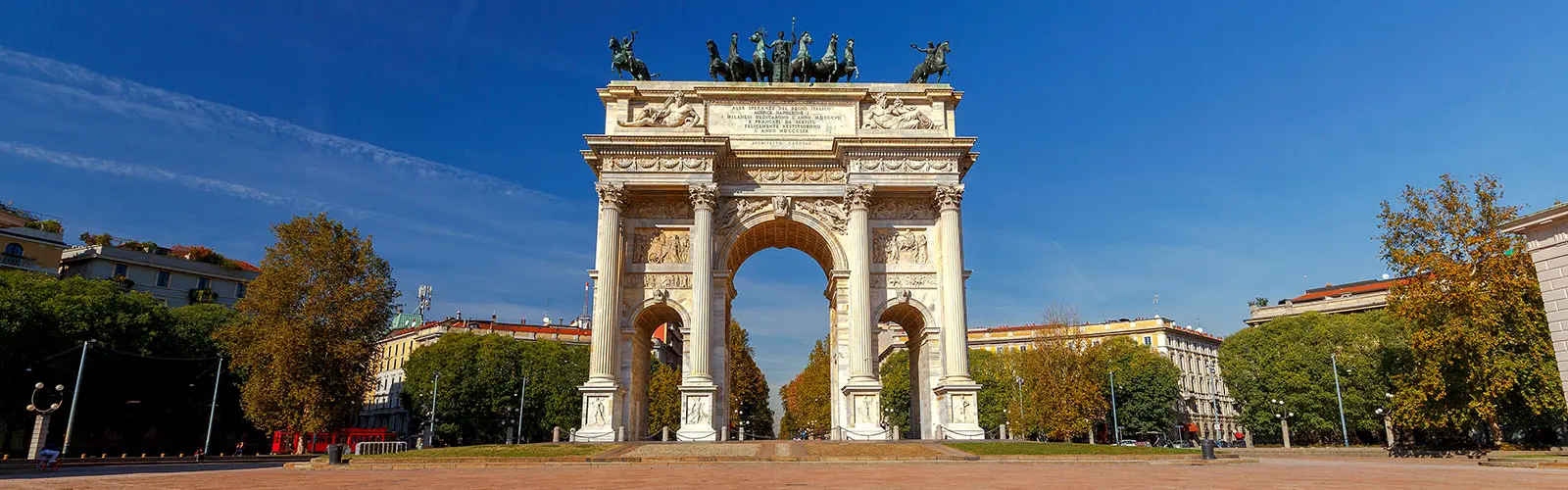 Arco della Pace Milano itinerario da Sansirofiera Rooms in Via Pico della Mirandola 8A, Milano