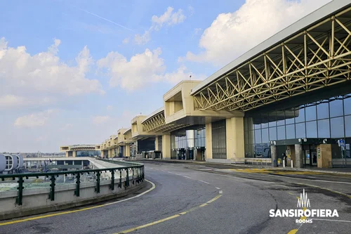 Terminal dell'aeroporto di Malpensa con navetta shuttle e percorsi verso sansirofiera rooms B&B vicino a Fiera Milano Rho e San Siro via Lotto e Tram 14